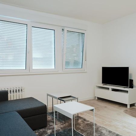 A.Part Osijek Apartamento Exterior foto